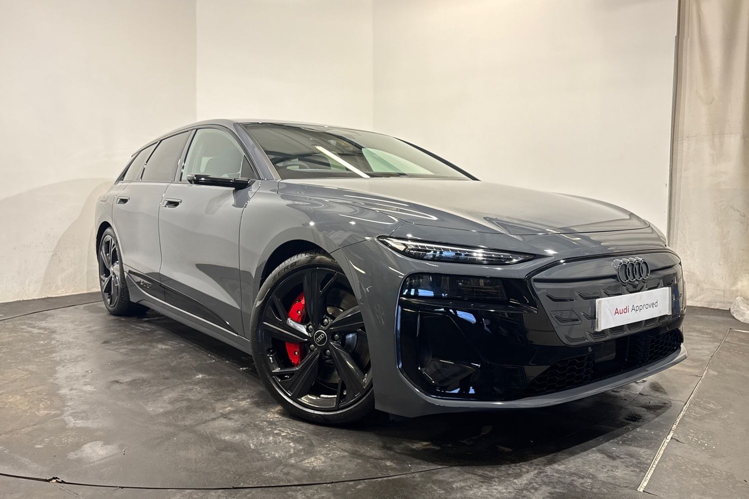 Main listing image - Audi S6