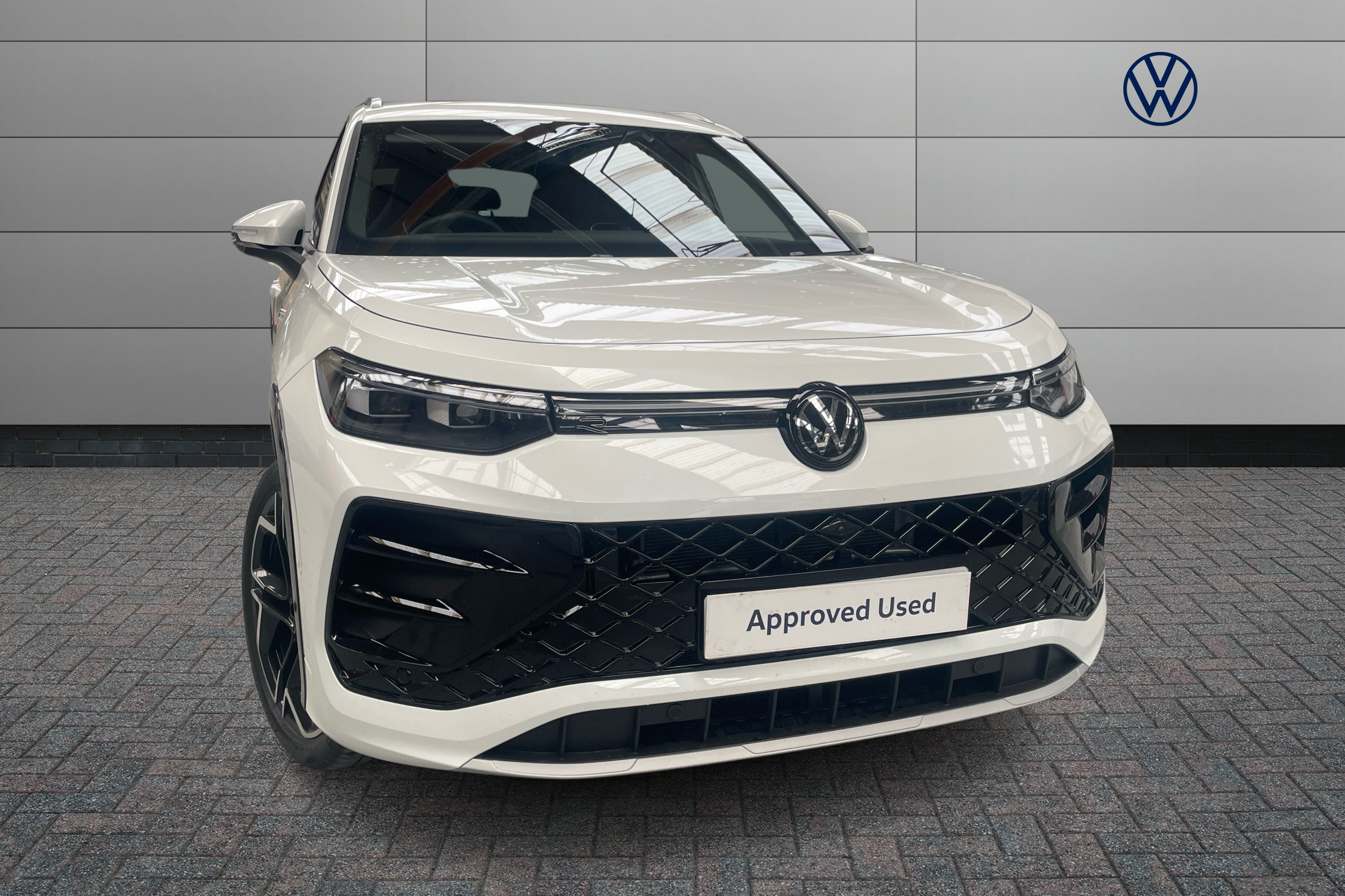 Main listing image - Volkswagen Tayron