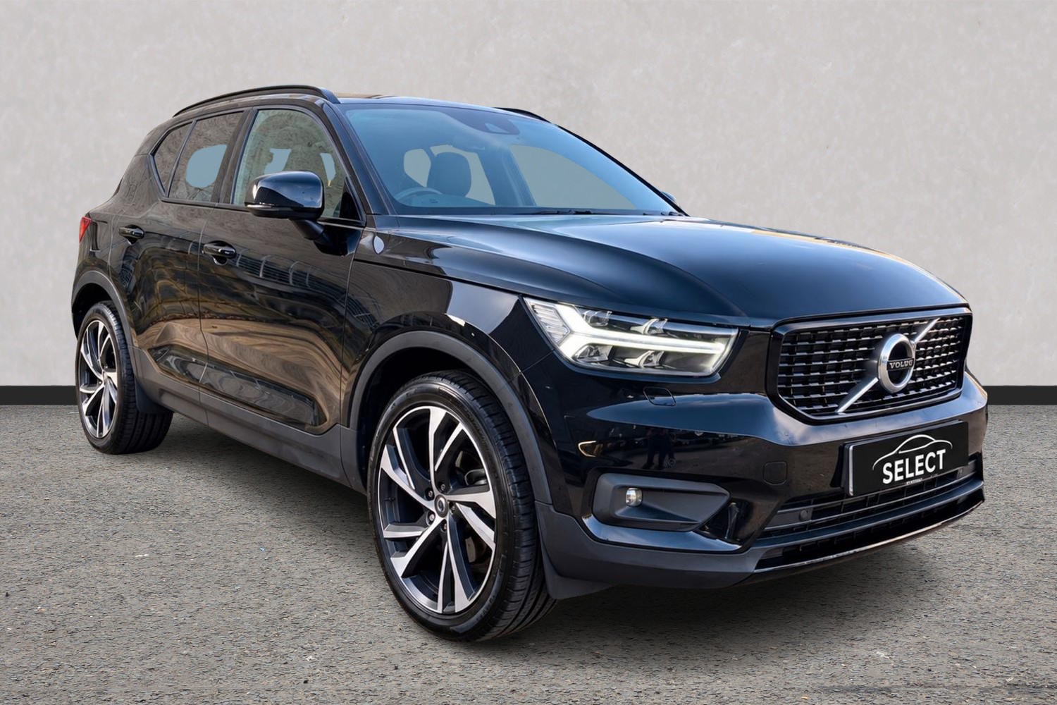 Main listing image - Volvo XC40