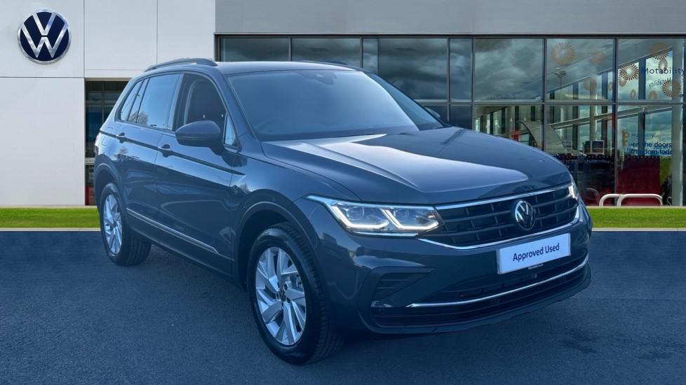 Main listing image - Volkswagen Tiguan