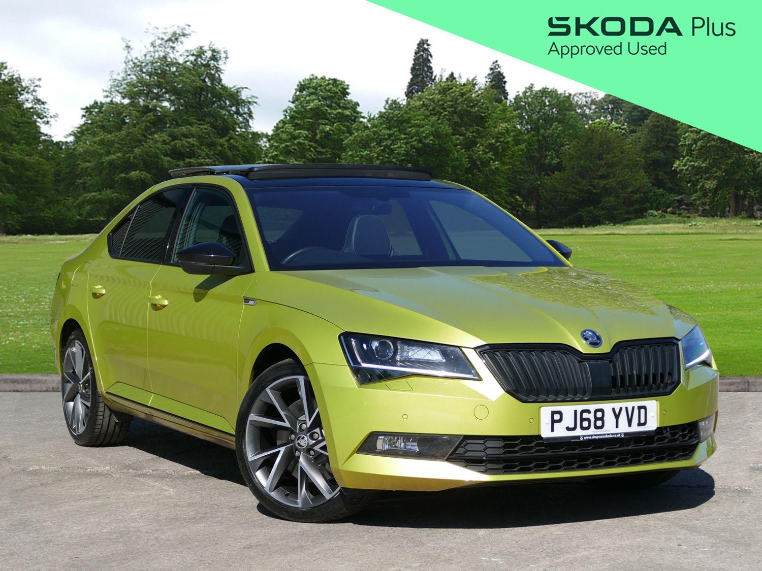 Main listing image - Skoda Superb