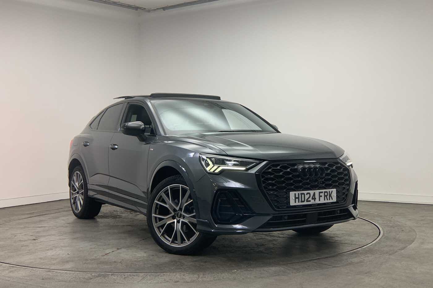 Main listing image - Audi Q3