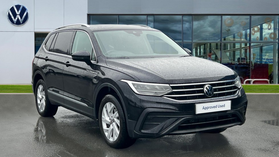 Main listing image - Volkswagen Tiguan Allspace