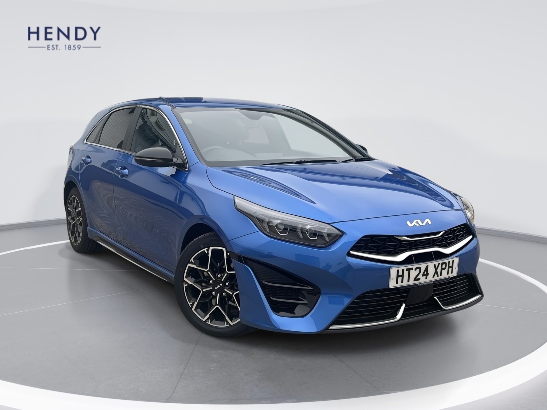 Main listing image - Kia Ceed