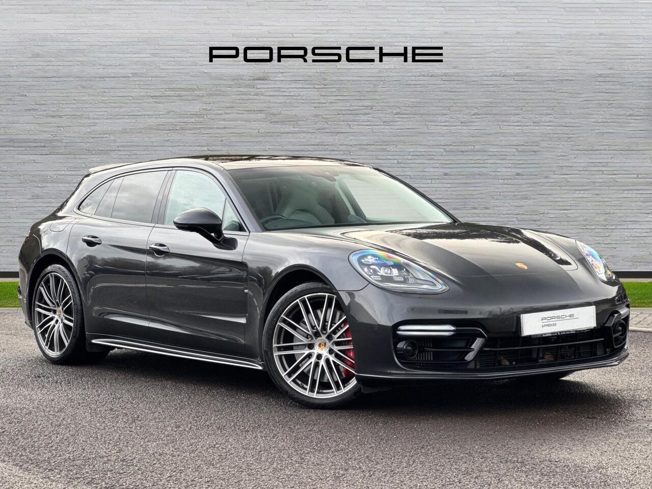 Main listing image - Porsche Panamera Sport Turismo