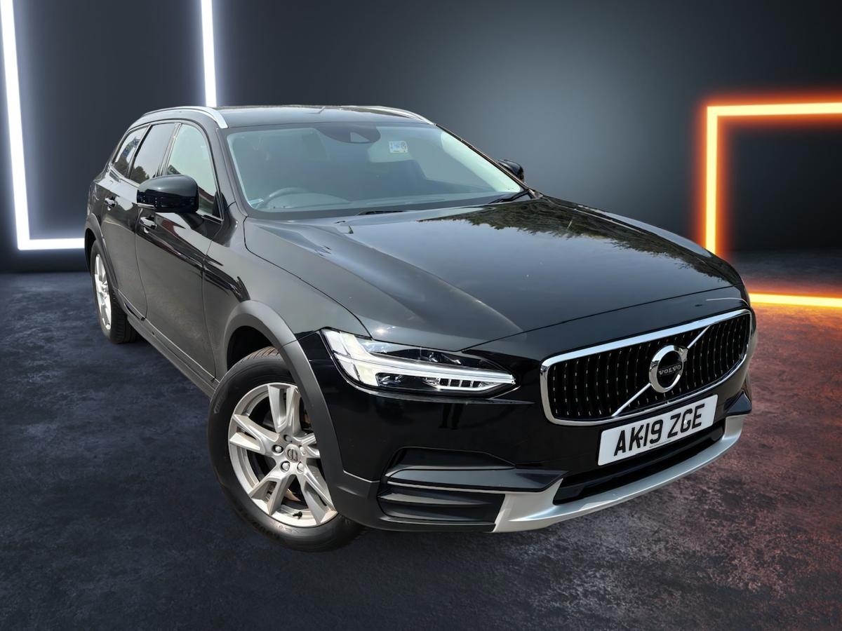 Main listing image - Volvo V90 Cross Country