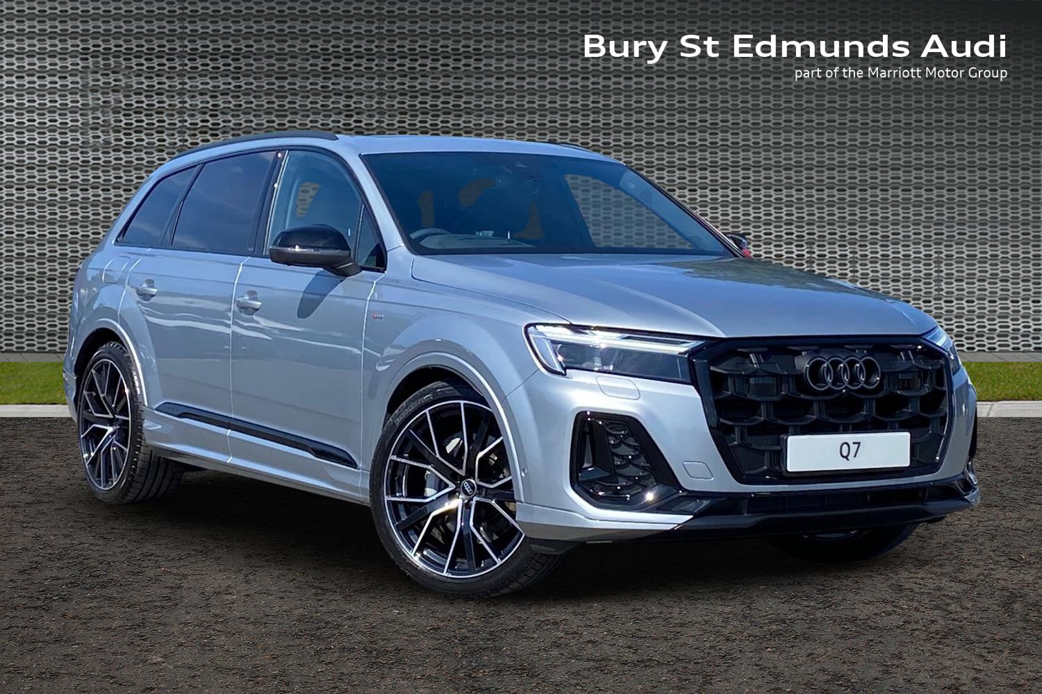 Main listing image - Audi Q7