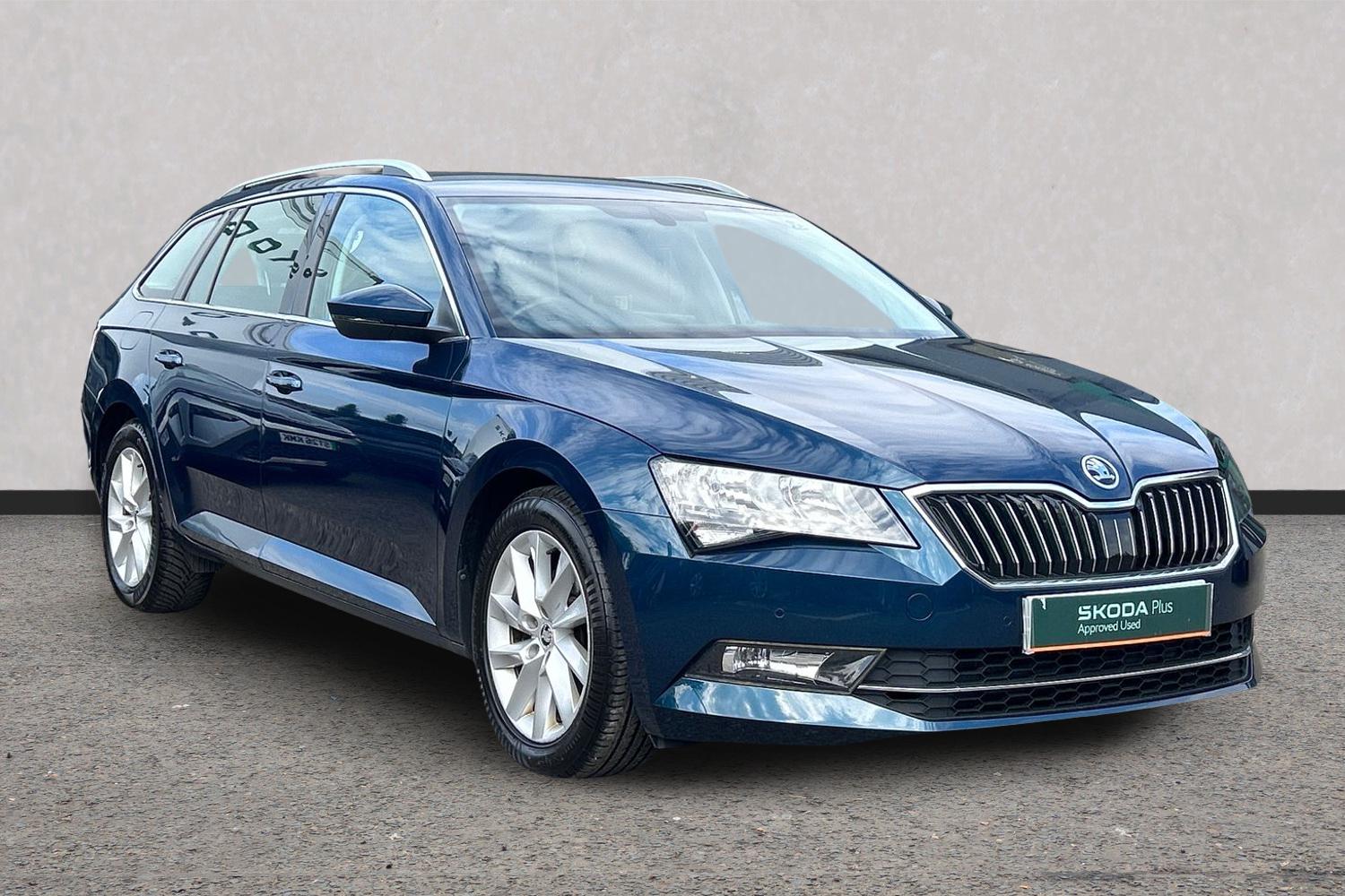 Main listing image - Skoda Superb