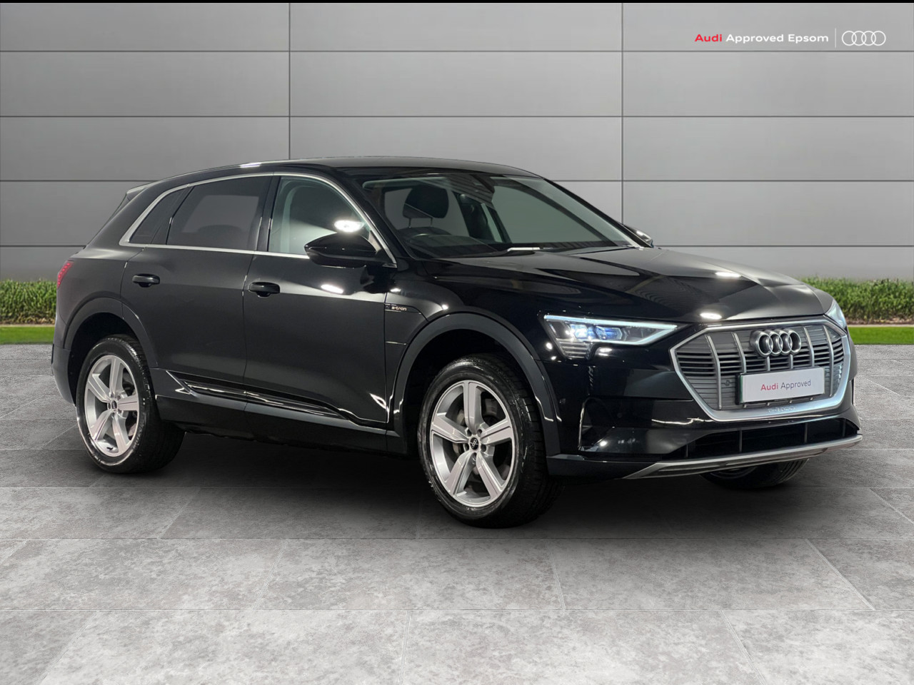 Main listing image - Audi e-tron