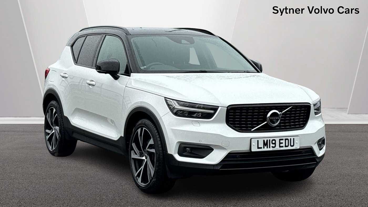 Main listing image - Volvo XC40
