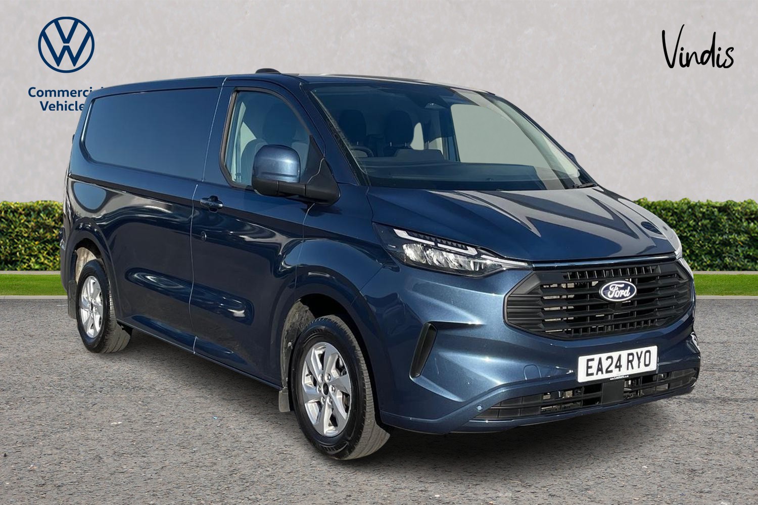 Main listing image - Ford Transit Custom