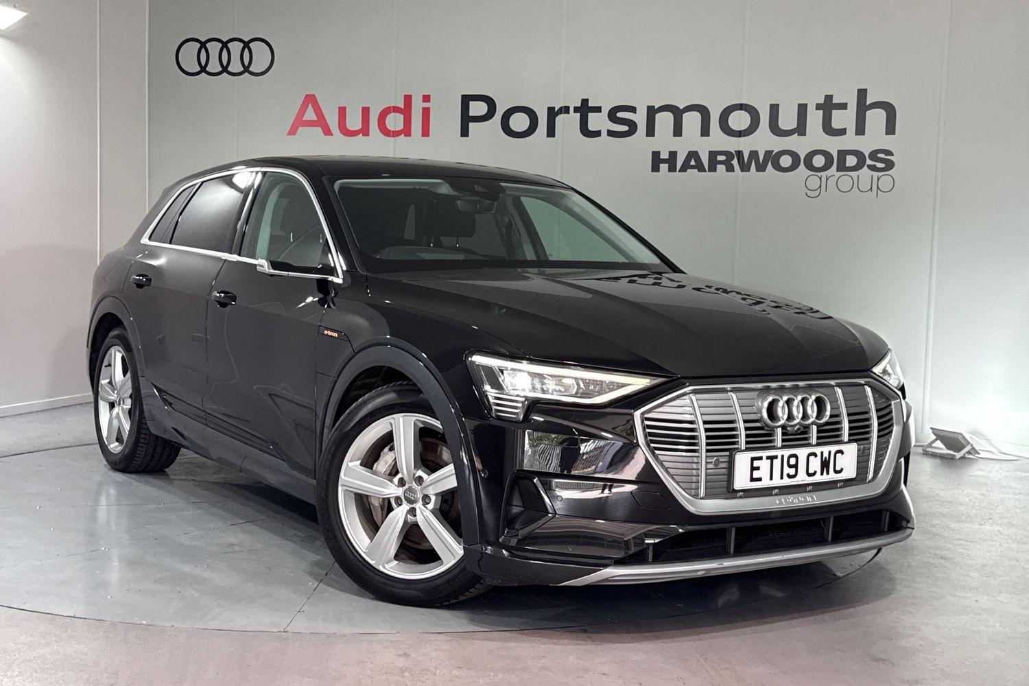 Main listing image - Audi e-tron