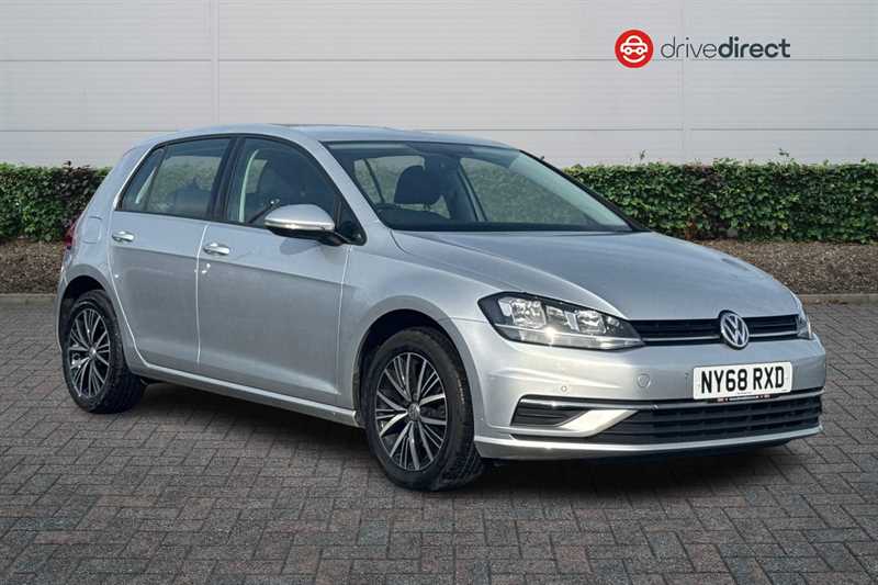 Main listing image - Volkswagen Golf