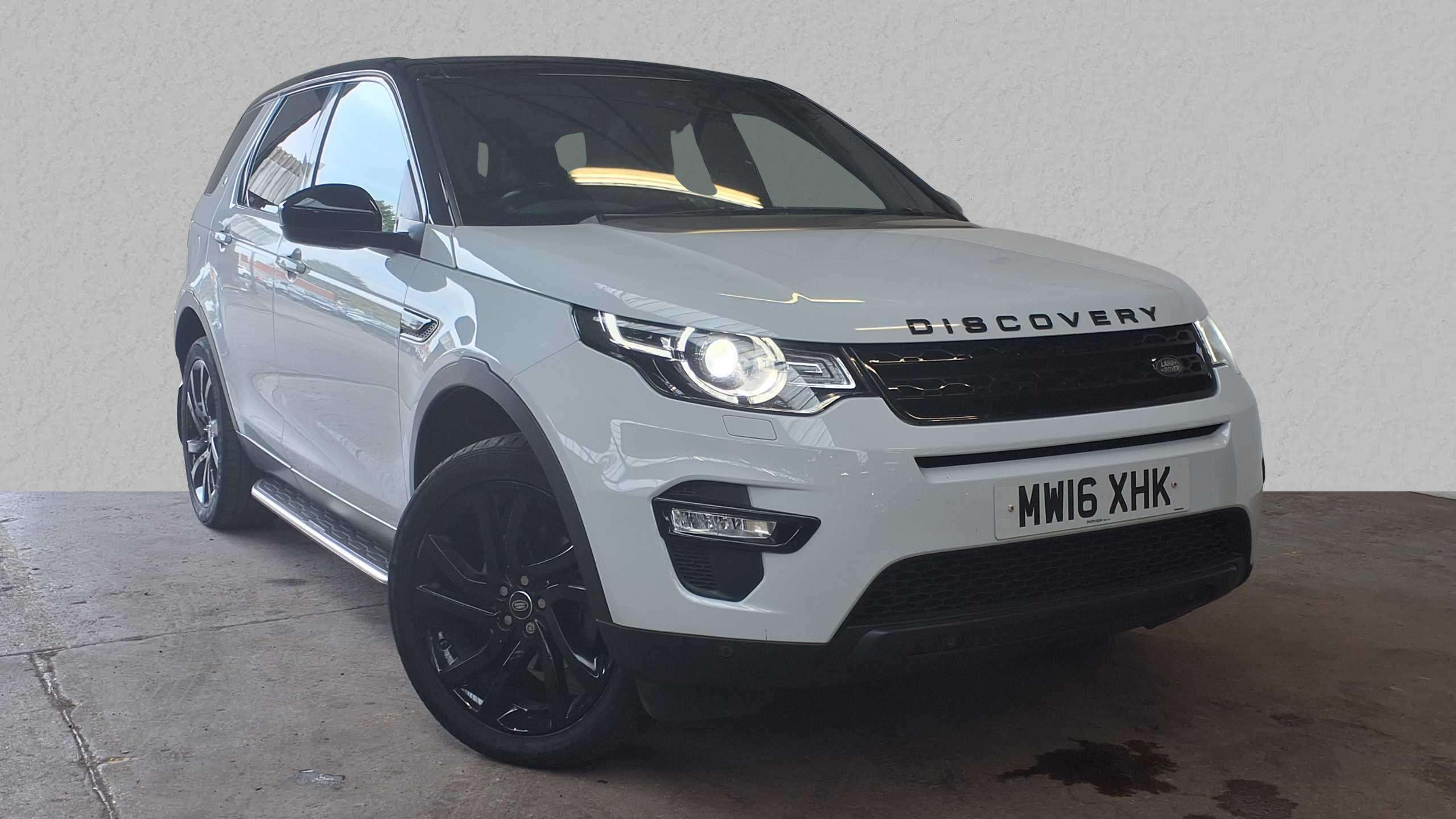 Main listing image - Land Rover Discovery Sport