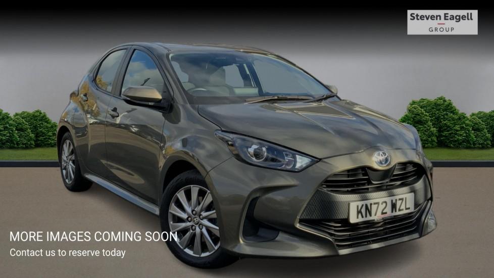 Main listing image - Toyota Yaris