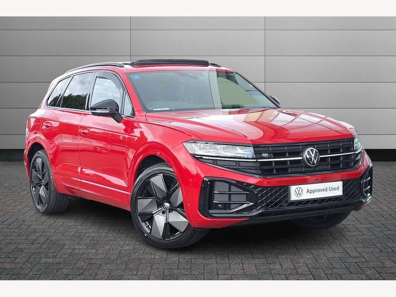Main listing image - Volkswagen Touareg