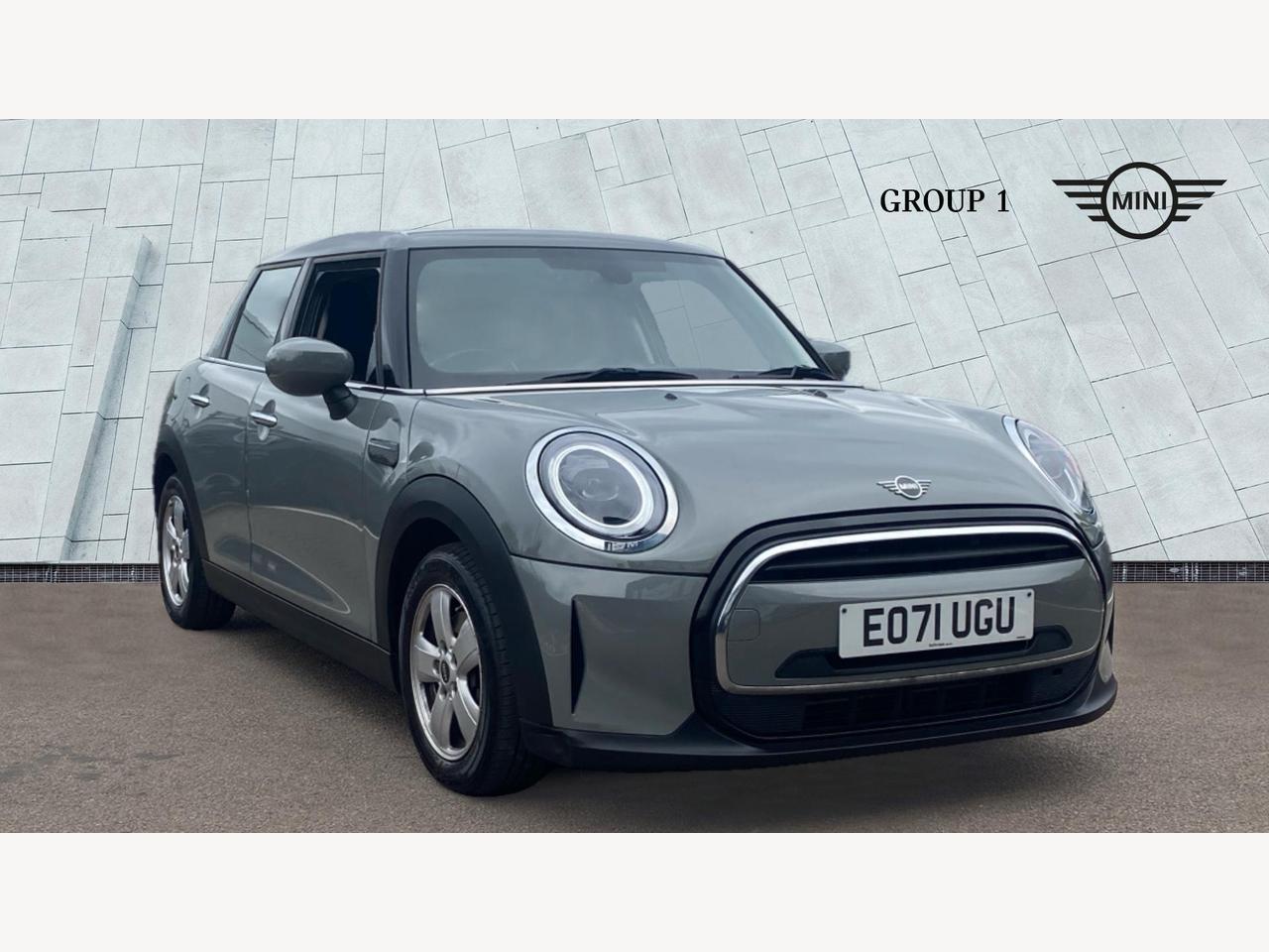 Main listing image - MINI Hatchback 5dr