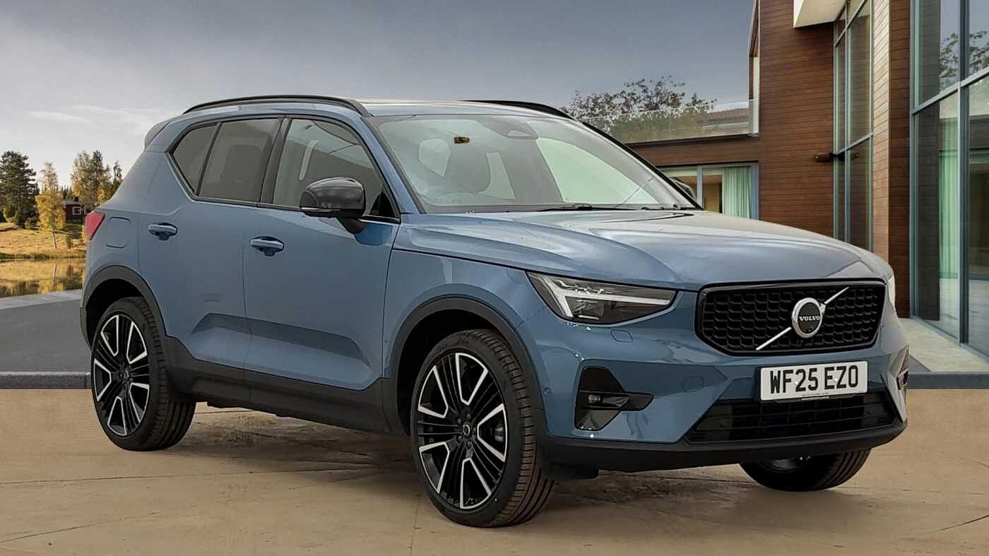 Main listing image - Volvo XC40