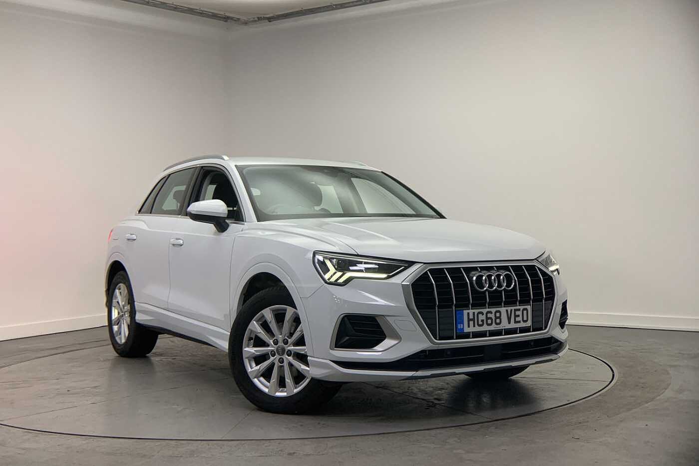 Main listing image - Audi Q3