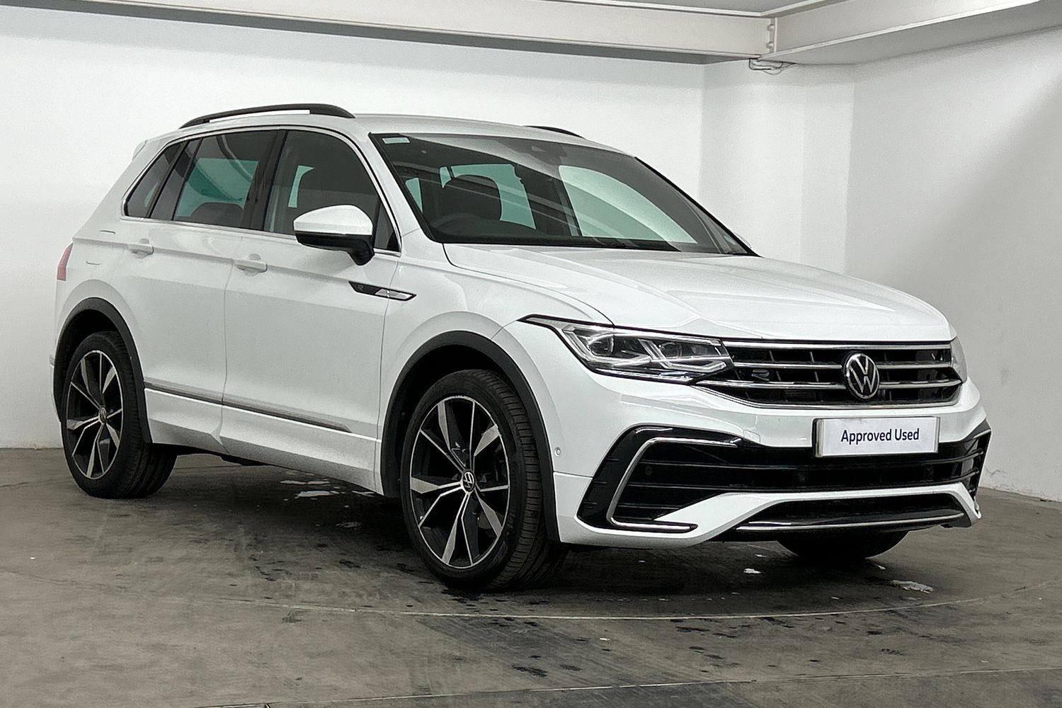 Main listing image - Volkswagen Tiguan