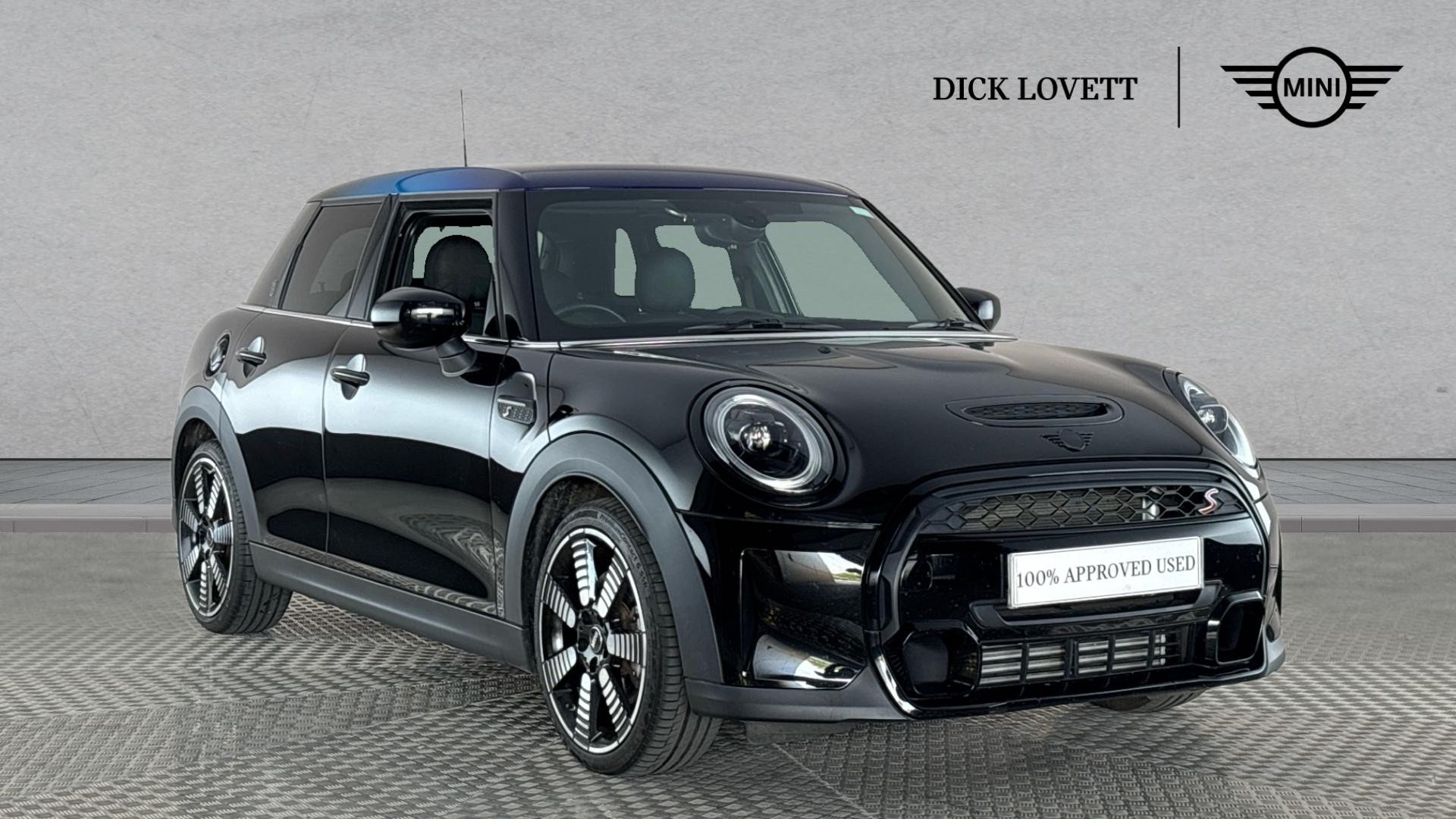 Main listing image - MINI Hatchback 5dr