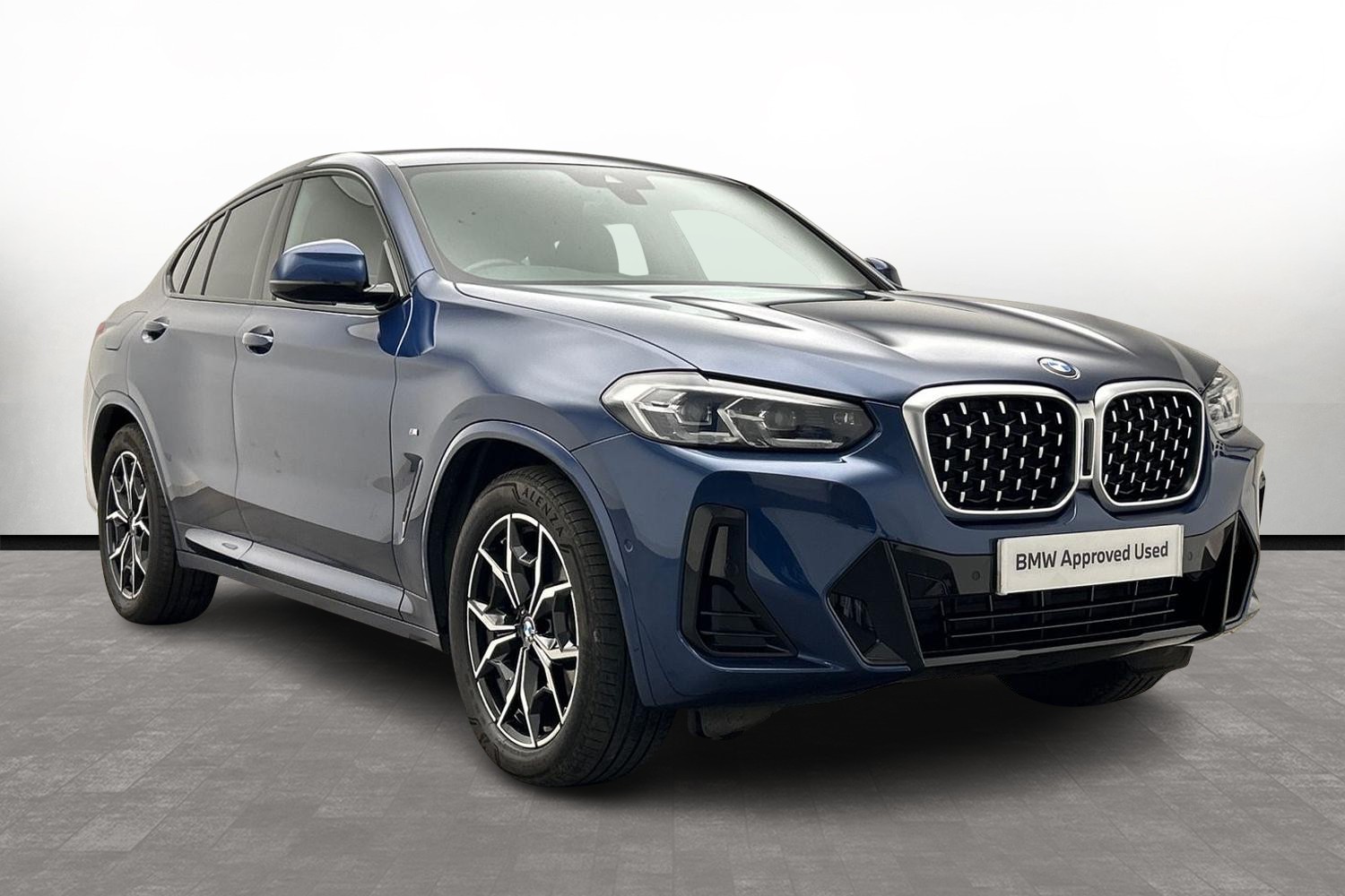 Main listing image - BMW X4