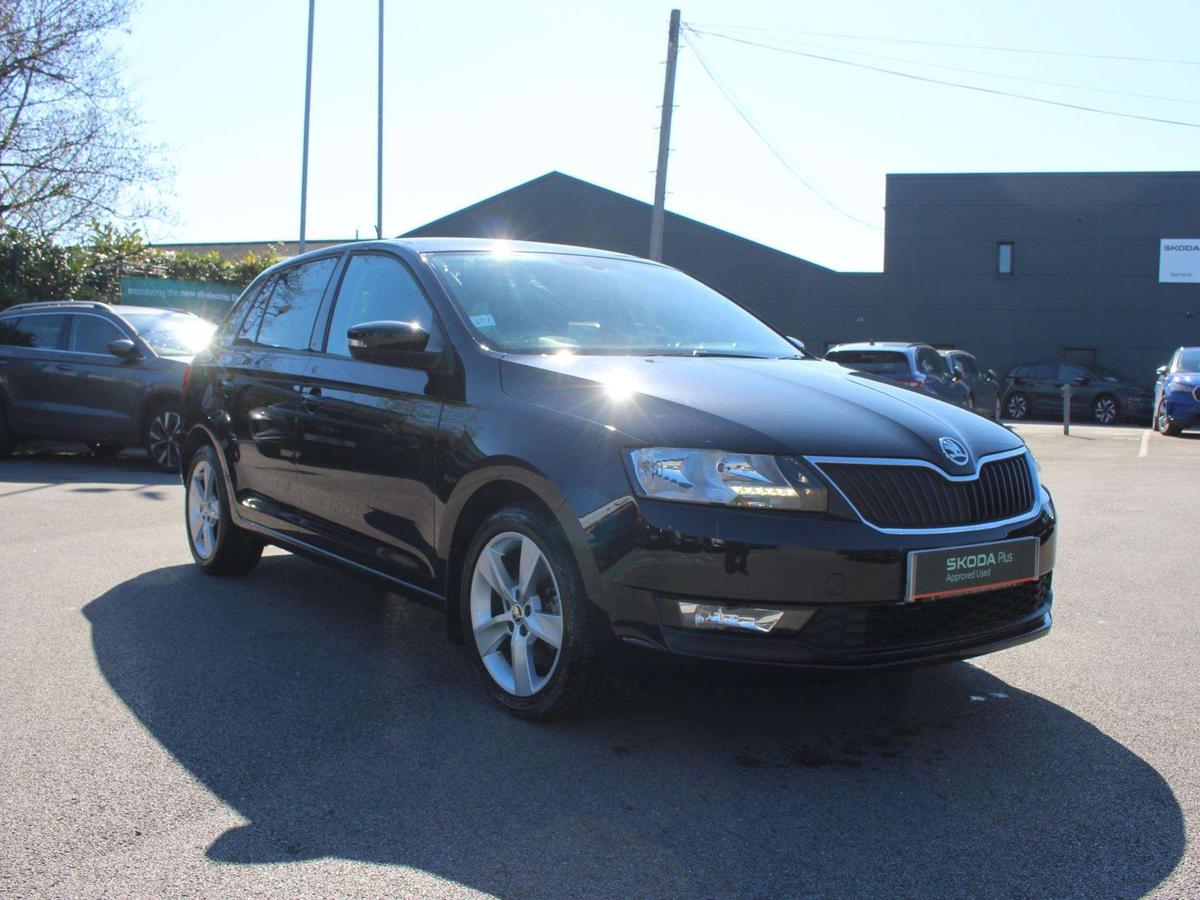 Main listing image - Skoda Rapid Spaceback