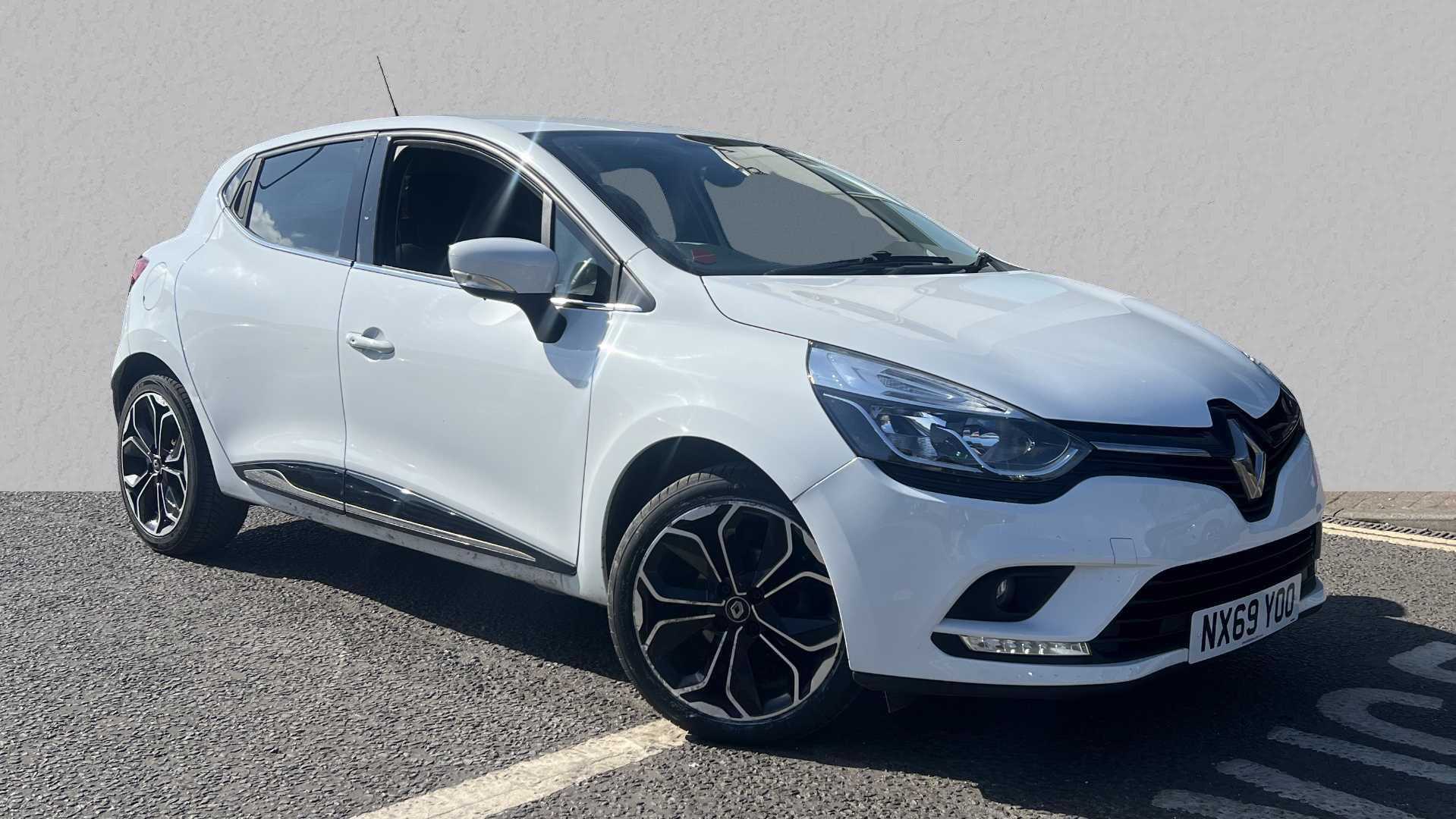Main listing image - Renault Clio