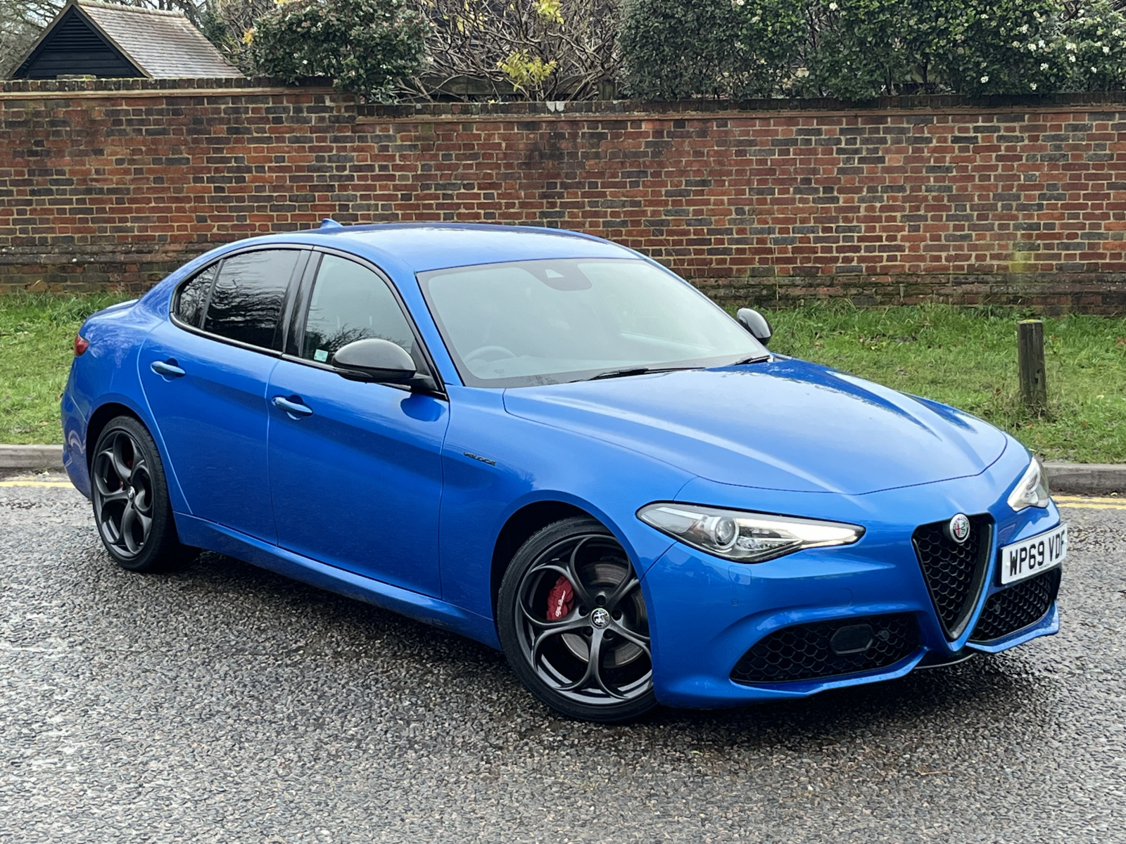 Main listing image - Alfa Romeo Giulia