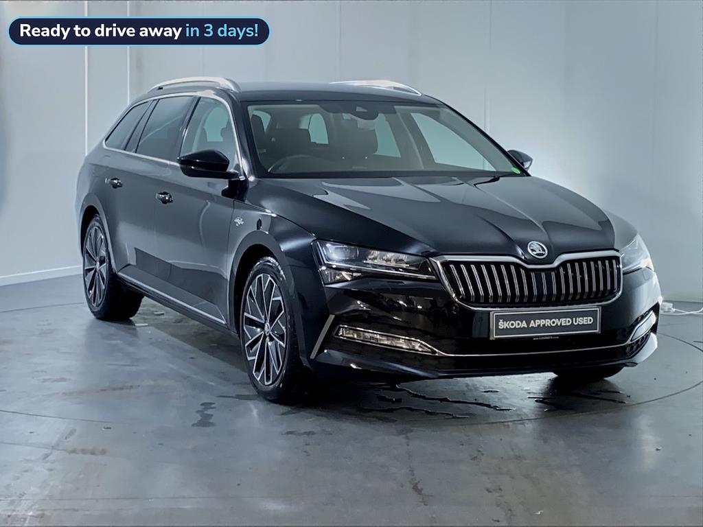 Main listing image - Skoda Superb Estate