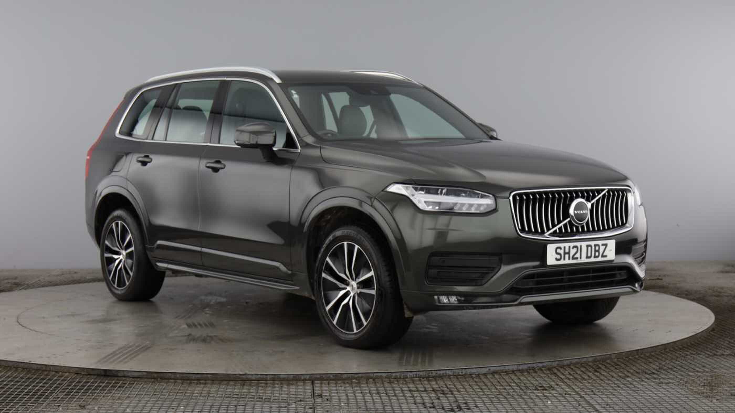 Main listing image - Volvo XC90