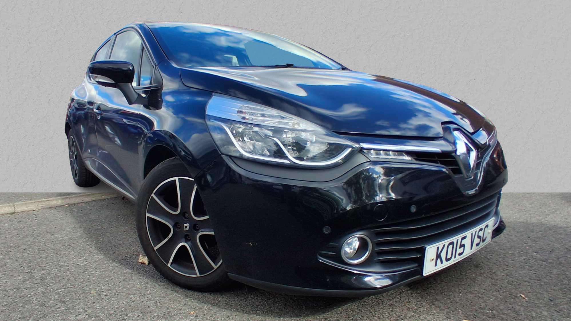 Main listing image - Renault Clio