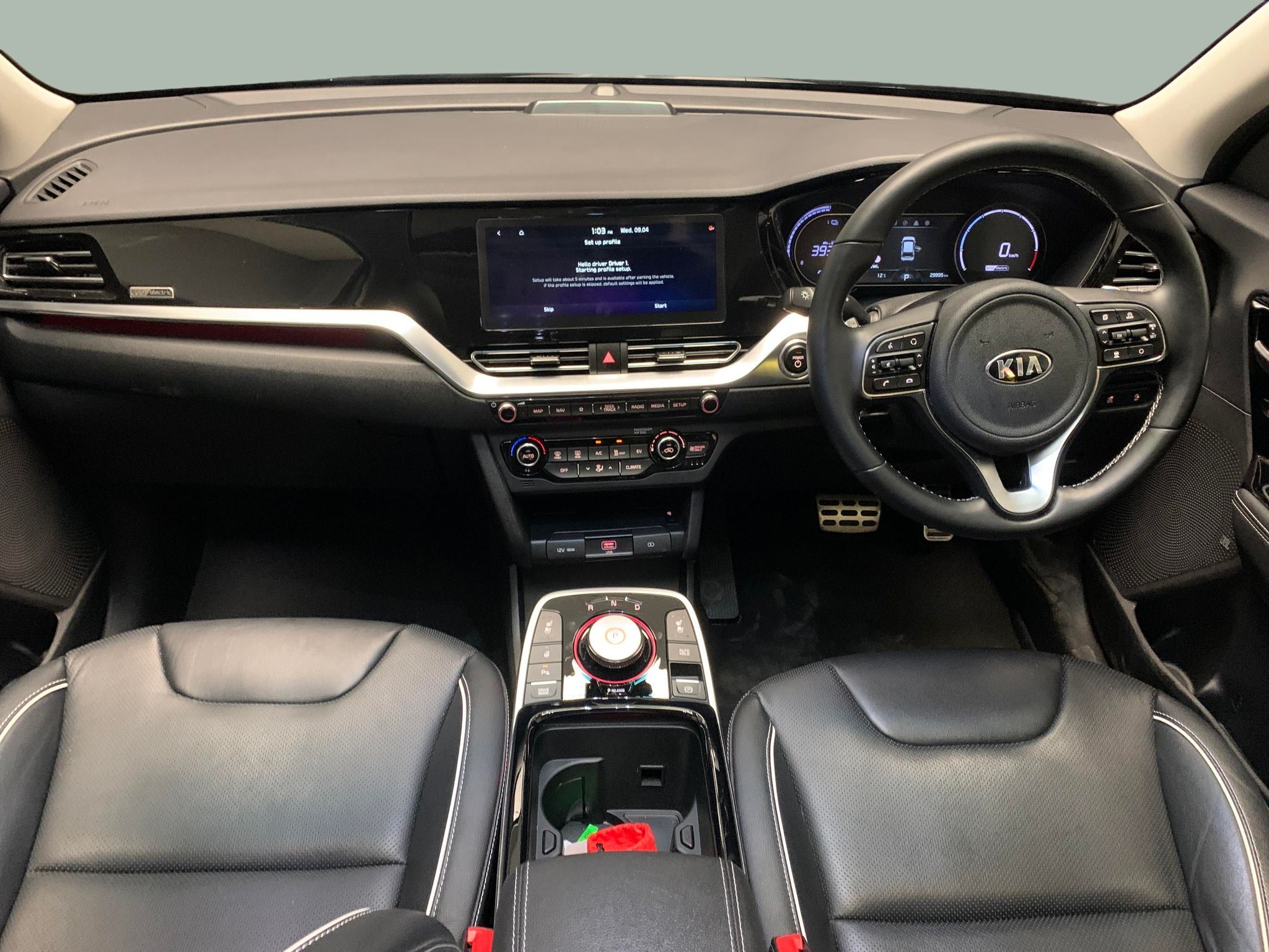 Main listing image - Kia e-Niro