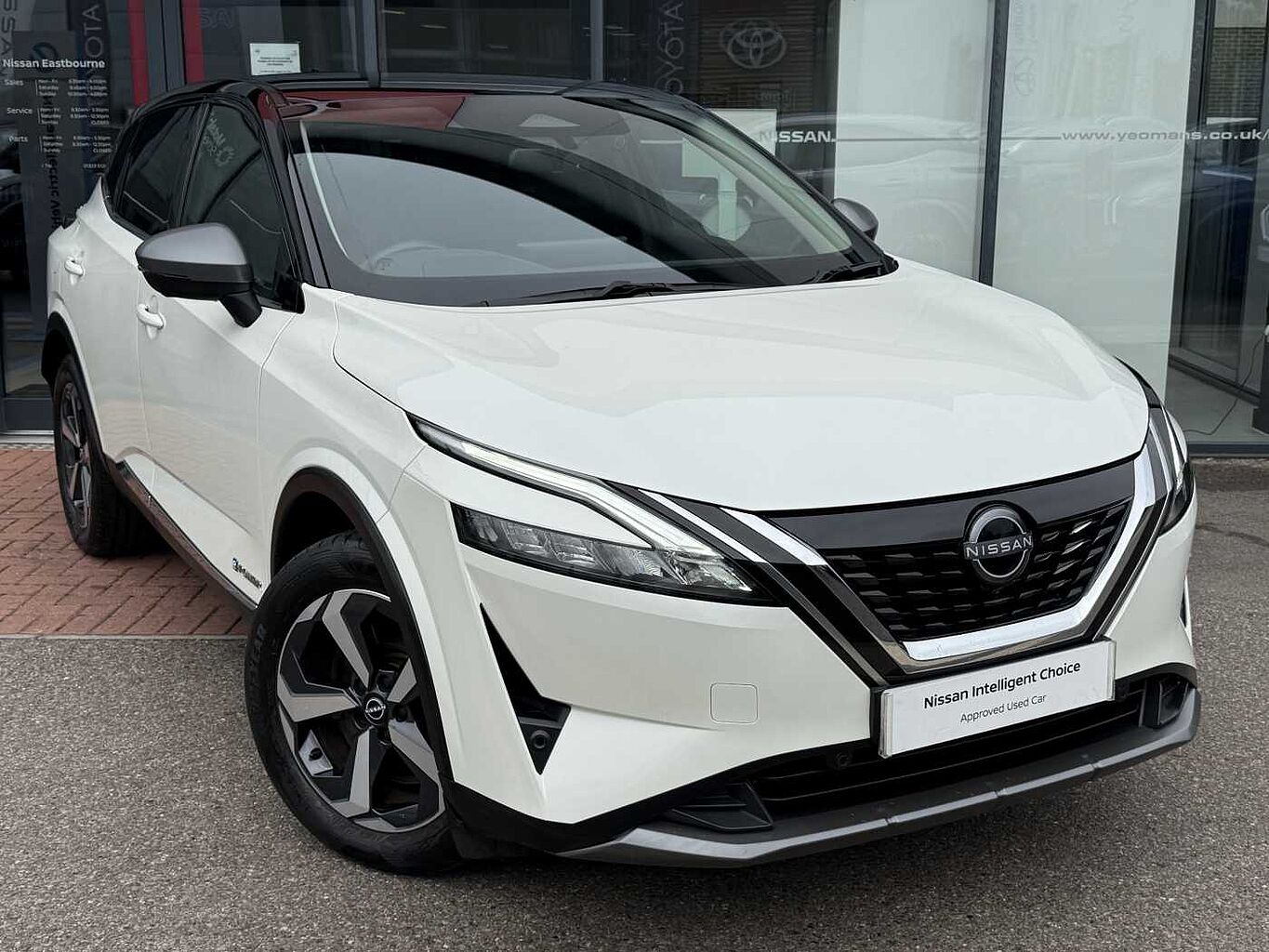 Main listing image - Nissan Qashqai