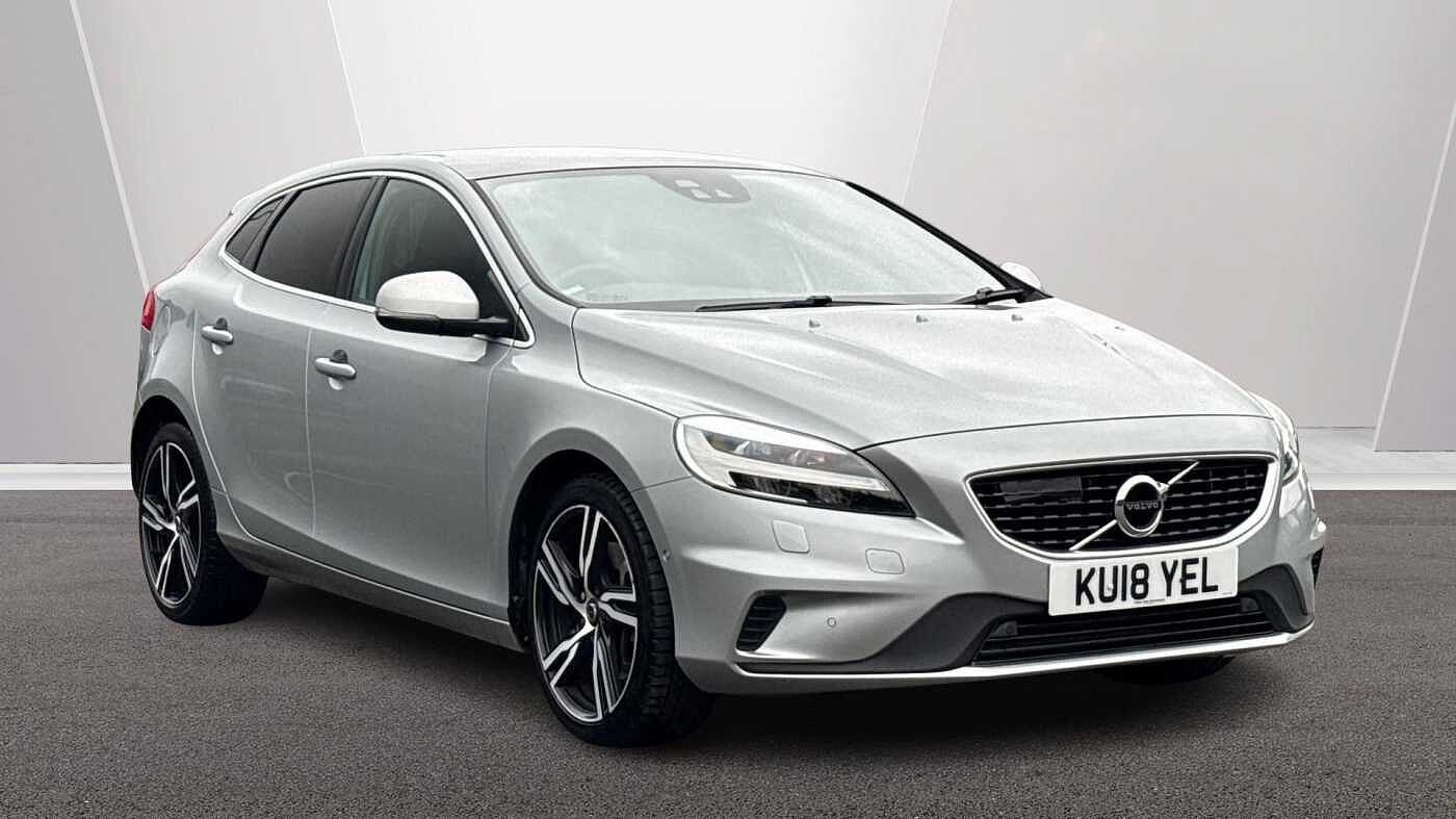Main listing image - Volvo V40