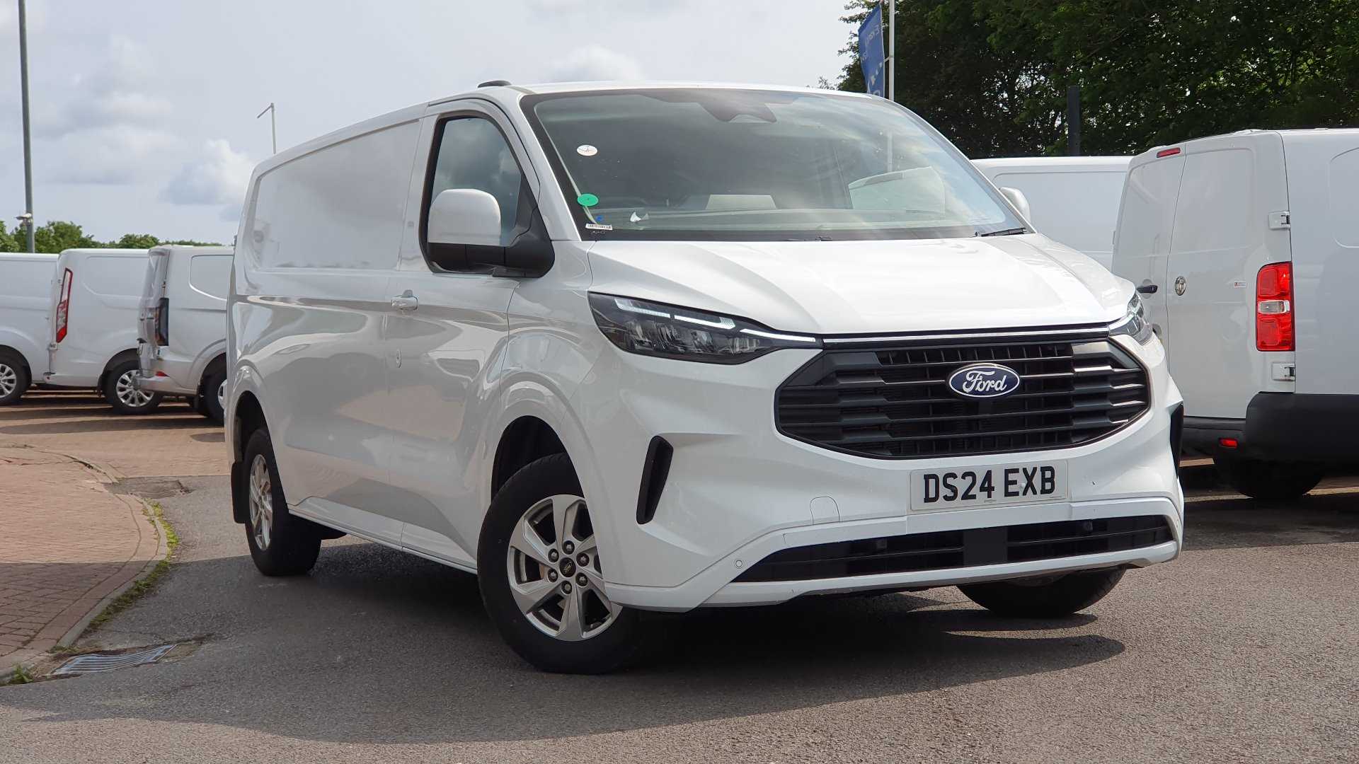 Main listing image - Ford Transit Custom