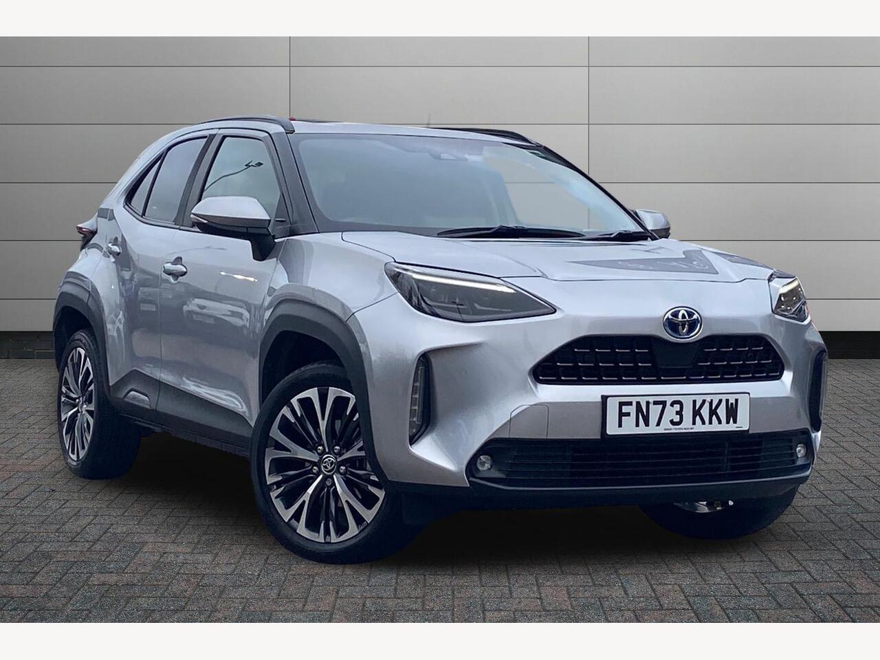 Main listing image - Toyota Yaris Cross