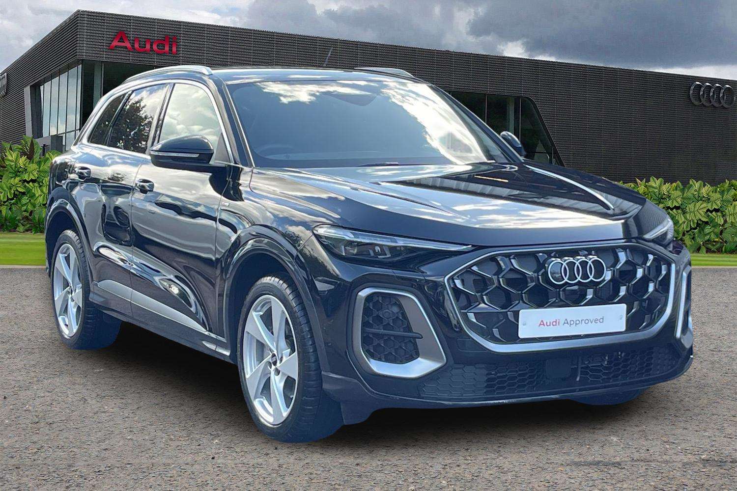 Main listing image - Audi Q5