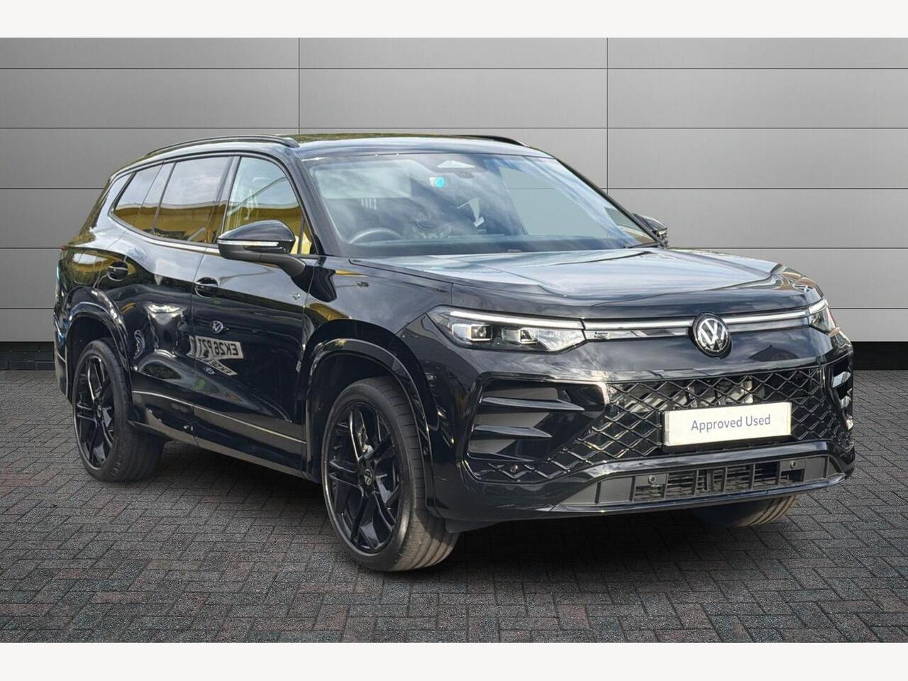 Main listing image - Volkswagen Tayron