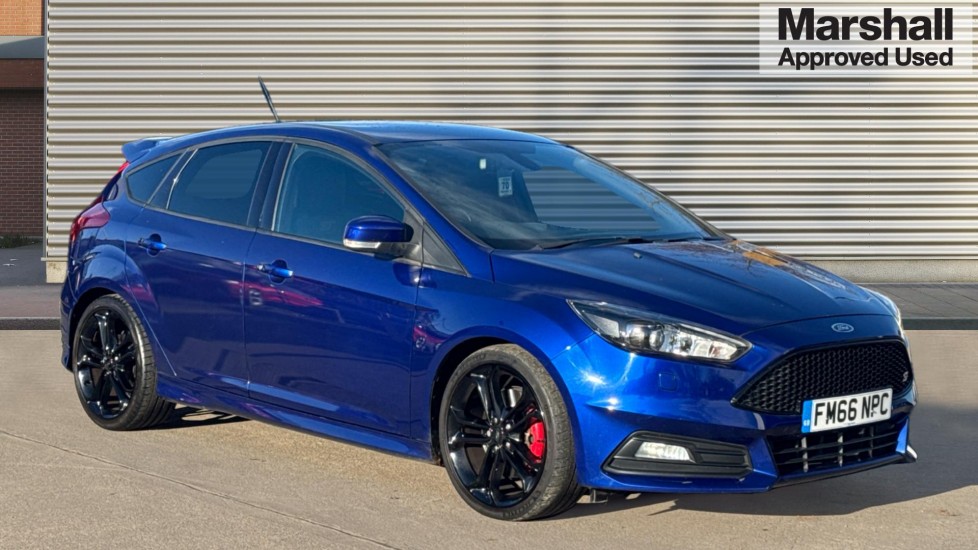 Main listing image - Ford Focus ST