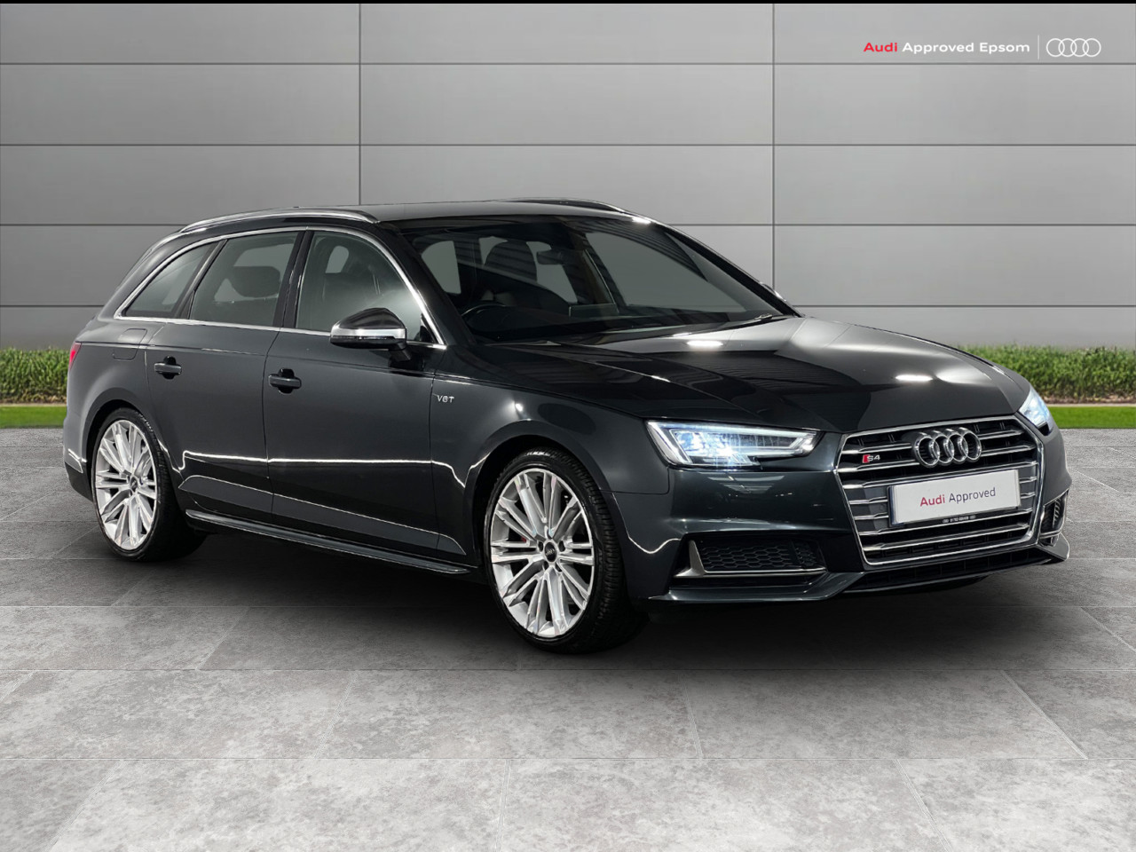 Main listing image - Audi S4