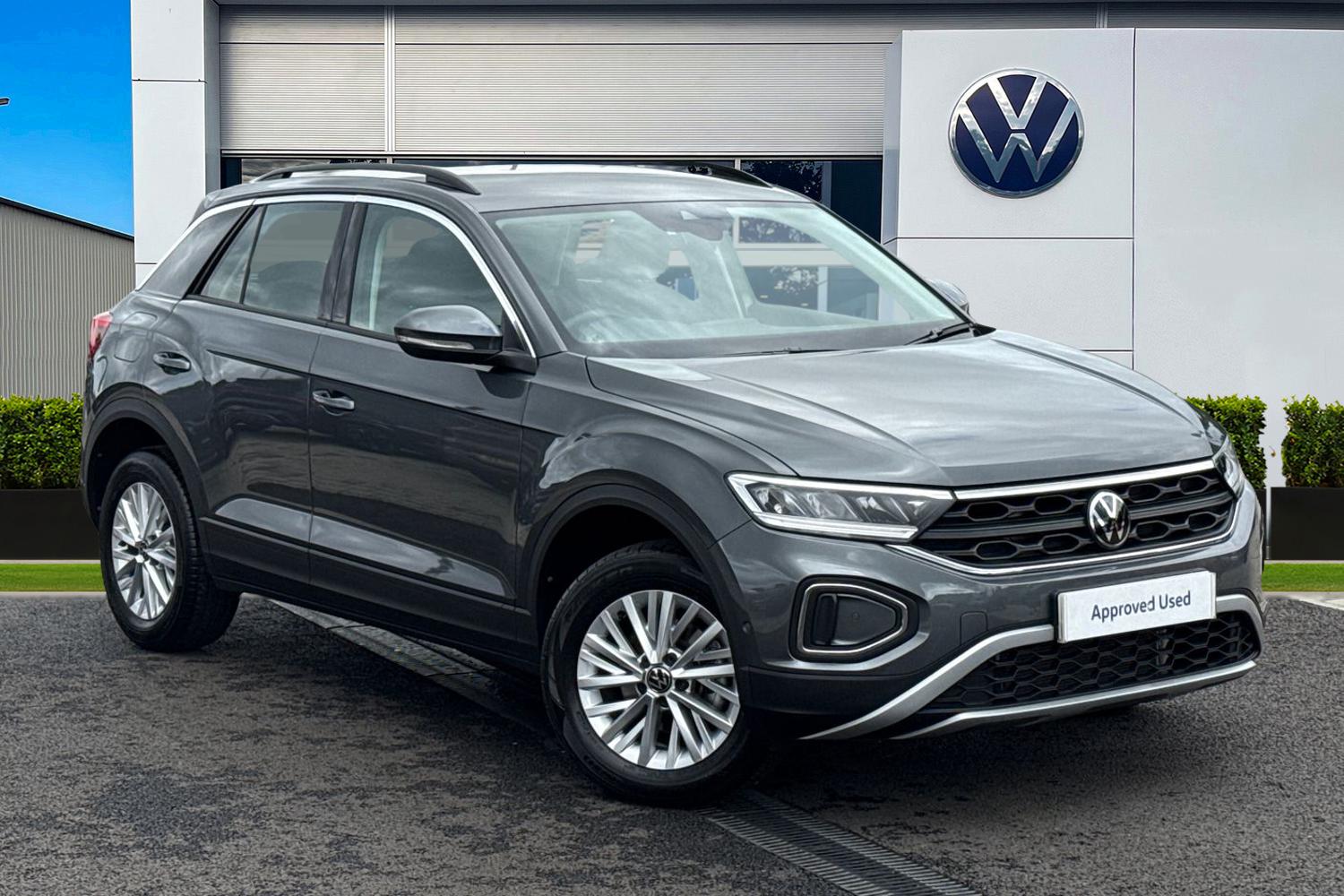 Main listing image - Volkswagen T-Roc