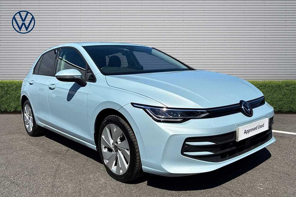 Main listing image - Volkswagen Golf