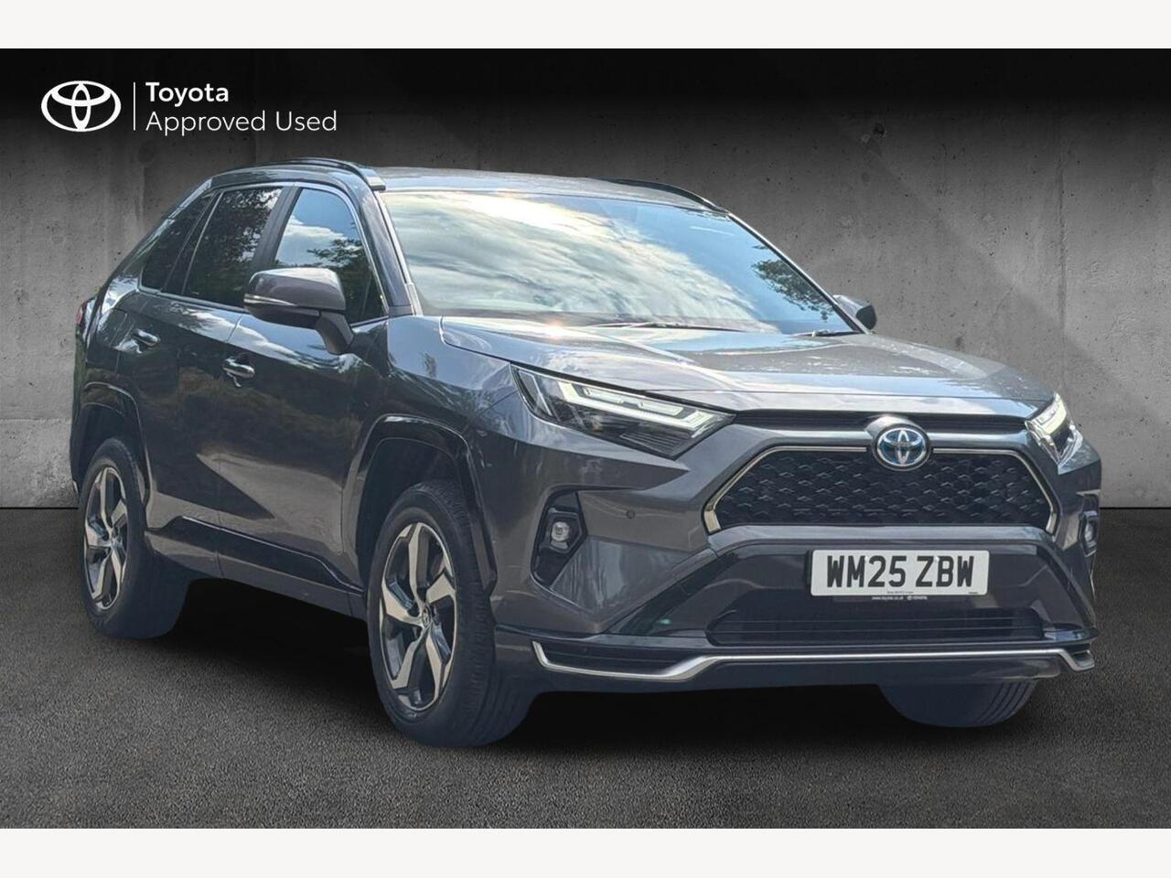 Main listing image - Toyota RAV4