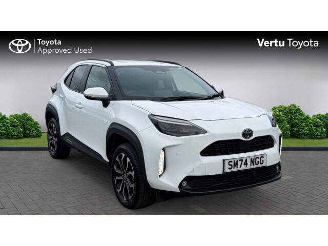 Main listing image - Toyota Yaris Cross