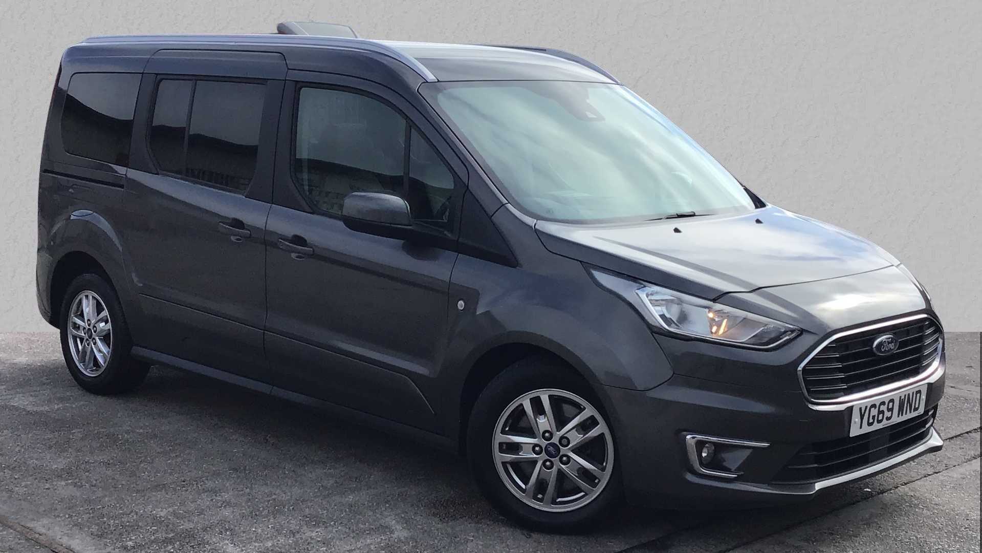 Main listing image - Ford Grand Tourneo Connect