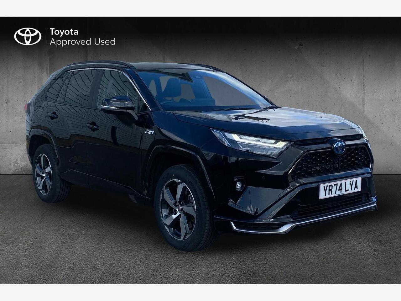 Main listing image - Toyota RAV4