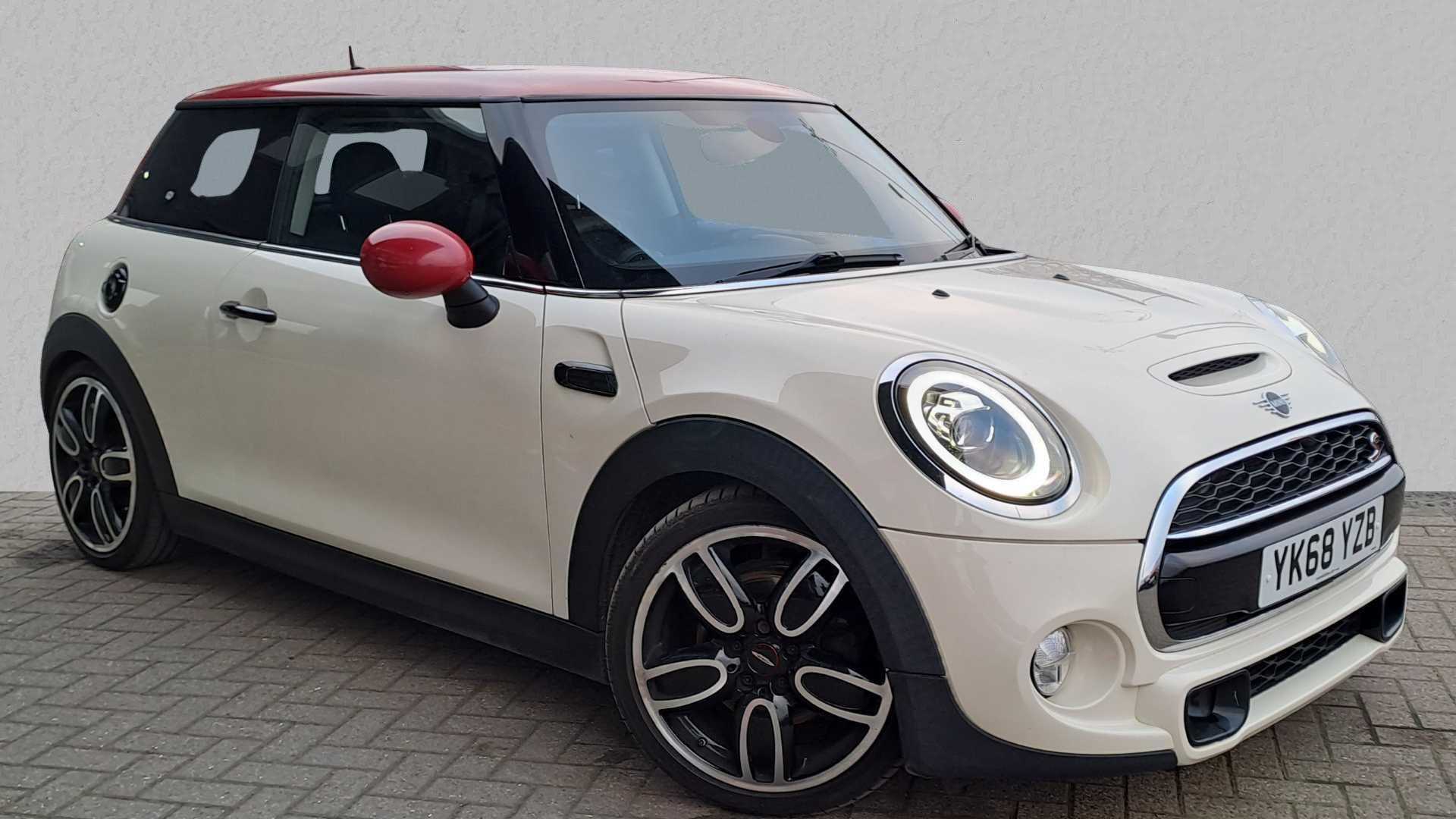 Main listing image - MINI Hatchback