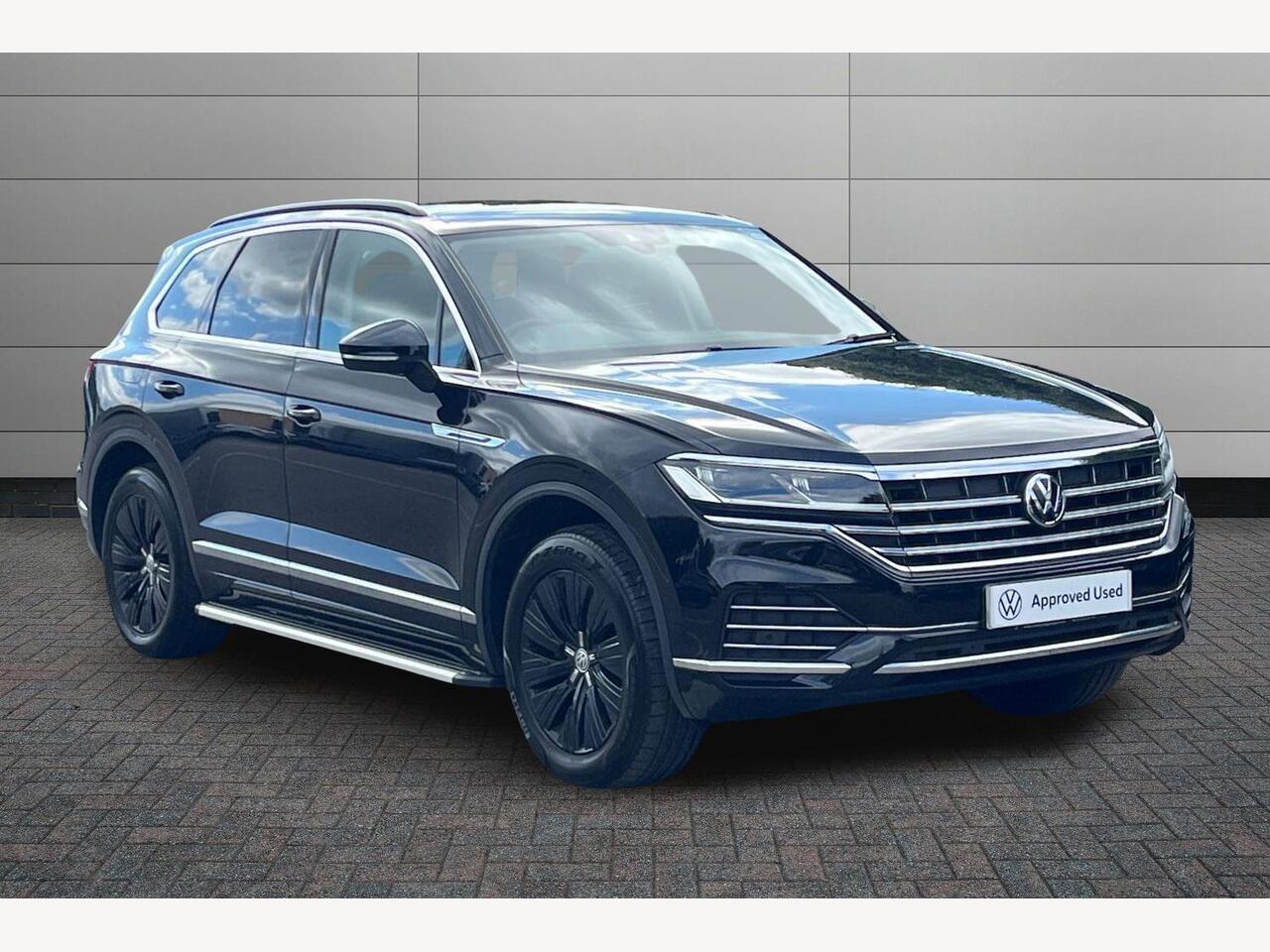 Main listing image - Volkswagen Touareg