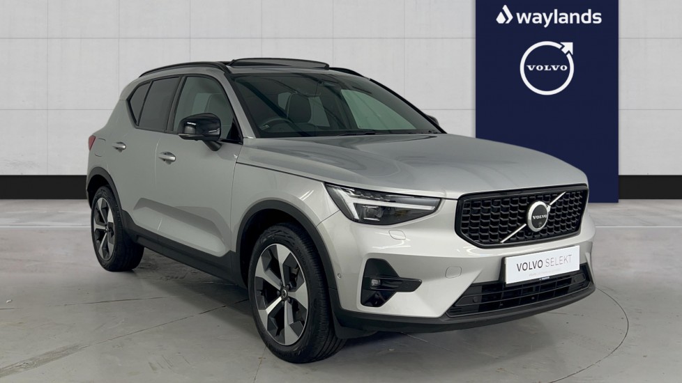 Main listing image - Volvo XC40